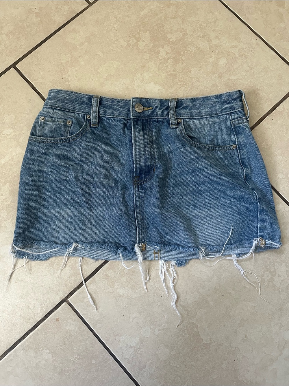 Denim Frayed Hem Mini Skirt - Blue